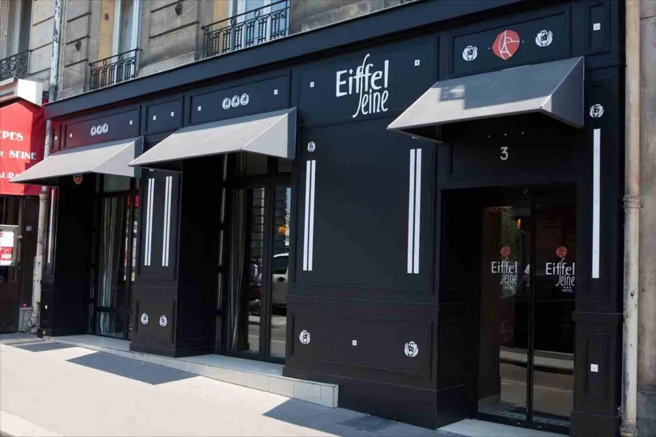 Hotel Eiffel Seine (34)