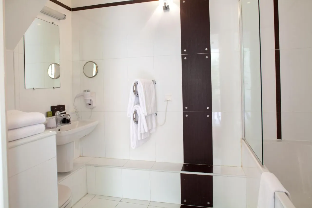 Hotel Eiffel Seine (41)