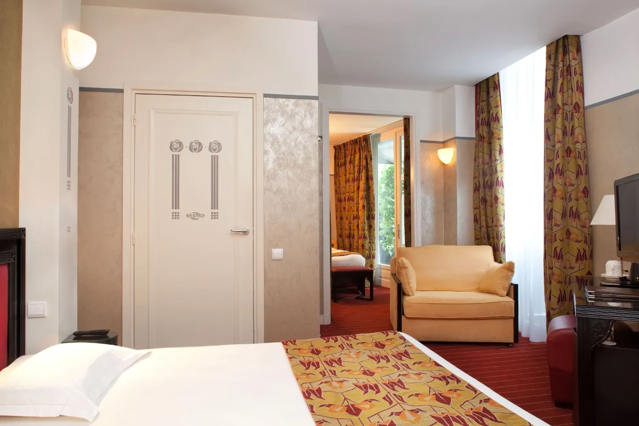 Hotel Eiffel Seine (9)